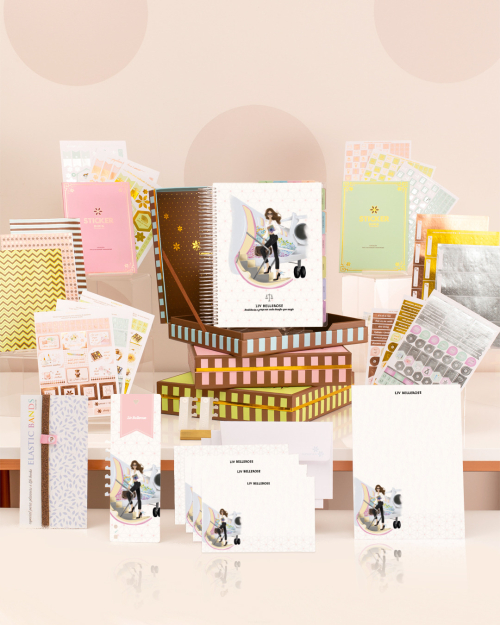Daily Planner 2027 | Bee Flower | PaperDiva | Voyage